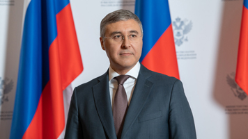 Министр науки и высшего образования РФ Валерий Фальков поздравляет студентов с Днем добровольца!