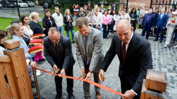 На территории НГАСУ (Сибстрин) открыли уникальный объект храмового деревянного зодчества