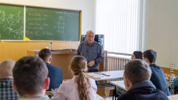 Лекцию для студентов специальности СУЗС провел известный строитель-практик