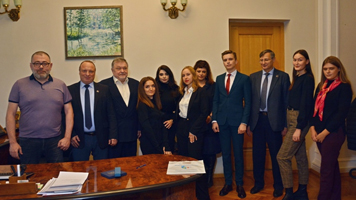 НГАСУ (Сибстрин) и НОВАТ заключили соглашение о сотрудничестве, в рамках которого студенты помогают улучшать пространство театра