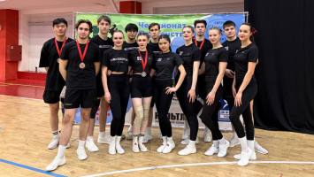 Команда «Левиафаны» успешно выступила на Чемпионате и Первенстве Новосибирска по чир спорту