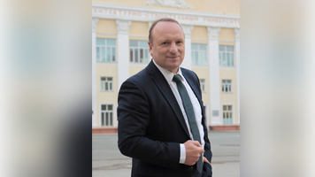 Поздравление Ректора НГАСУ (Сибстрин) с Днем Строителя