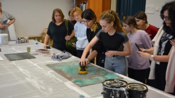 Для участников Дизайнерского клуба НГАСУ (Сибстрин) прошел обучающий практикум по штукатурным поверхностям