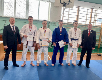 image-14-03-23-10-09-2