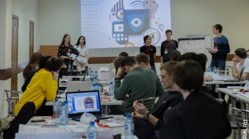 Студенты НГАСУ (Сибстрин) получили возможность попробовать себя в роли технологических предпринимателей на тренинге «Start Up-конструктор»