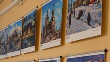 В университете открылась выставка известного выпускника – художника Михаила Казаковцева