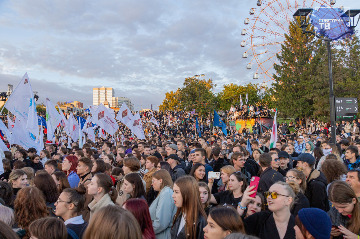 0L6uSX611UE10.jpg