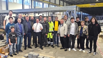 Поздравляем профессора кафедры ЖБК Сергея Анпилова с успешным прохождением испытаний строительных конструкций, произведенных на его производственном предприятии в г. Тольятти!