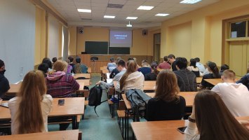 В рамках Всероссийского кинопроекта «Герои Войны – Герои Спорта» студенты посмотрели фильм о блокадном футболе