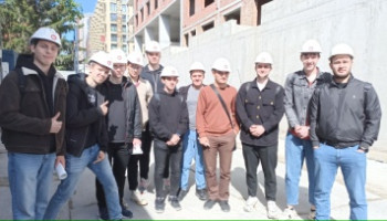 Студенты НГАСУ (Сибстрин) посетили строительную площадку компании Брусника