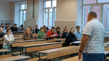 В преддверии праздника для студентов университета состоялась лекция по теме «День народного единства»