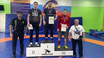 Спортсмен Сибстрина – победитель первенства Новосибирска по вольной борьбе