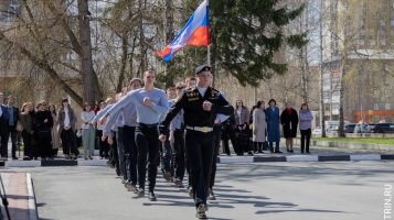 ИЭФ стал первым победителем конкурса строя и песни, посвященного Дню Победы в Великой Отечественной войне