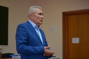 Прошла встреча студентов с исполнительным директором Союза строителей Новосибирской области Виктором Мокровицким