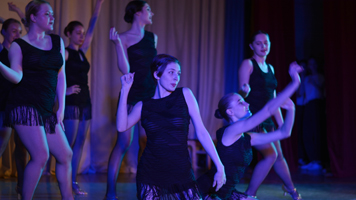 В НГАСУ (Сибстрин) прошел новогодний концерт для сотрудников и студентов