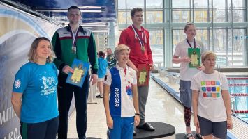 Студент Сибстрина Егор Березовский получил золотую и серебряные медали на региональном чемпионате по подводному спорту