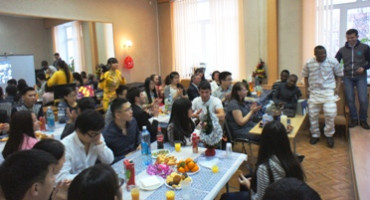 Иностранцы НГАСУ (Сибстрин) поздравляют университет с Новым годом!