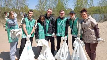 Студенты НГАСУ (Сибстрин) приняли участие в масштабном региональном субботнике в Советском районе Новосибирска