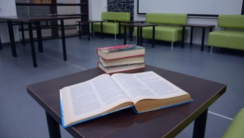 График выдачи учебной литературы студентам 1-го курса