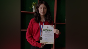 Студентка Сибстрина Сабина Карамова показала достойный результат в соревнованиях по шахматам на 47-й Универсиаде студентов вузов НСО