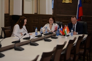 Участники из 9 стран мира обсудили природоохранные проблемы урбанизированных территорий на англоязычной секции в НГАСУ (Сибстрин)