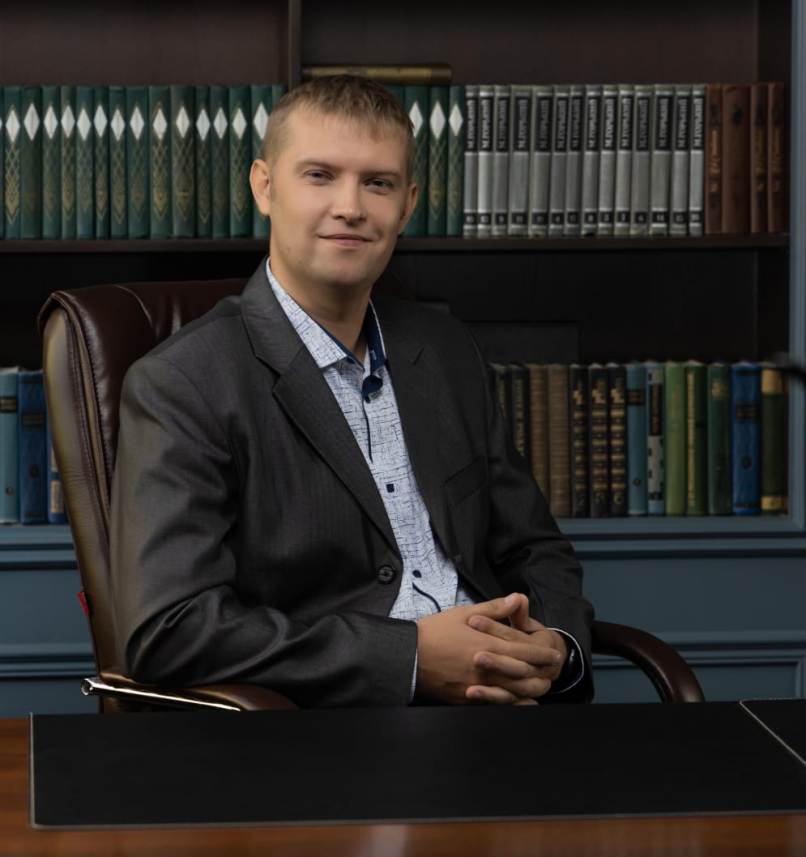 Денис Анатольевич-800.jpeg