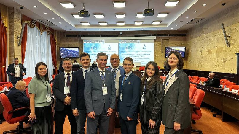 Кафедра ТОС-800.jpg